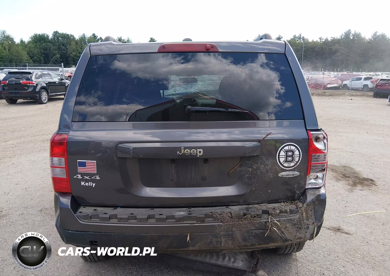 2016 Jeep Patriot Latitude VIN:1C4NJRFB8GD523124 - 17
