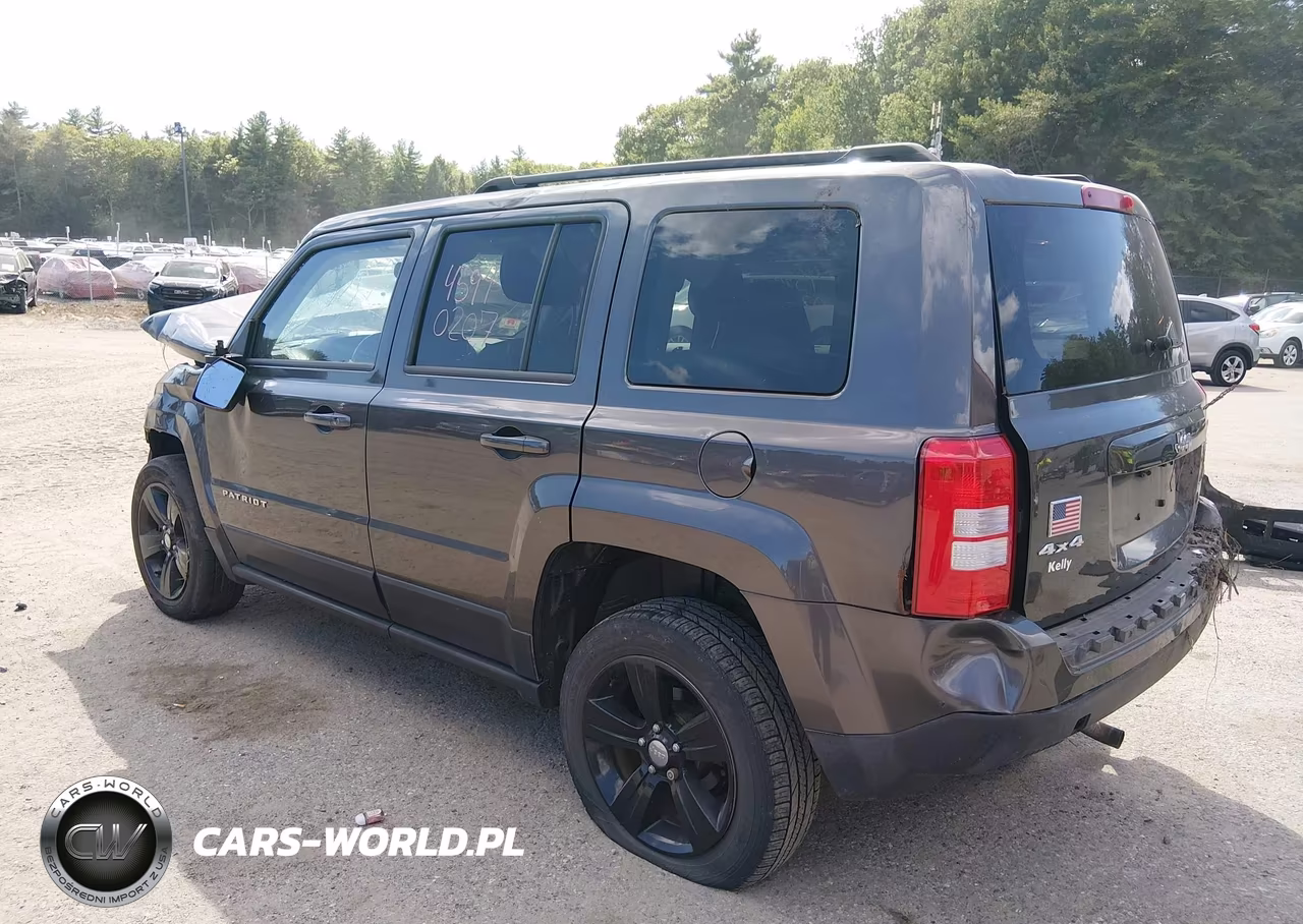 2016 Jeep Patriot Latitude VIN:1C4NJRFB8GD523124 - 3
