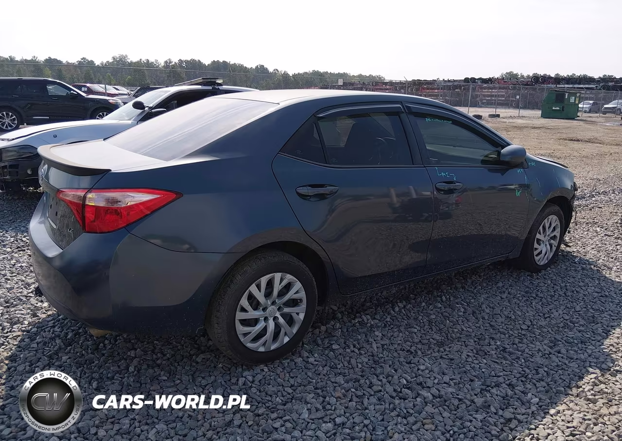 2019 Toyota Corolla Le VIN:5YFBURHE9KP873594 - 4