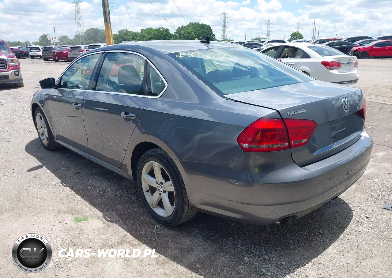 2013 Volkswagen Passat 2.5L Se VIN:1VWBH7A31DC001887 - 3