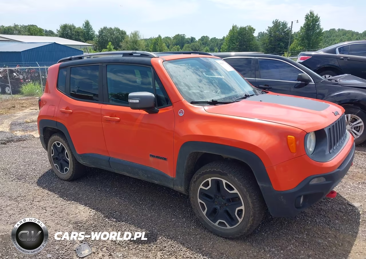 2015 Jeep Renegade Trailhawk – zdjęcie 1 z 16