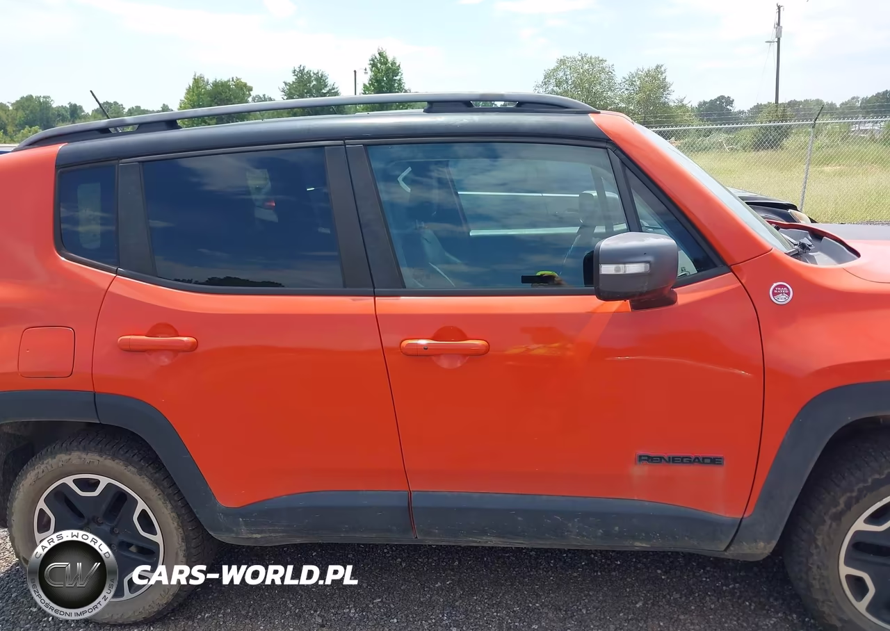 2015 Jeep Renegade Trailhawk VIN:ZACCJBCT4FPC25388 - 13