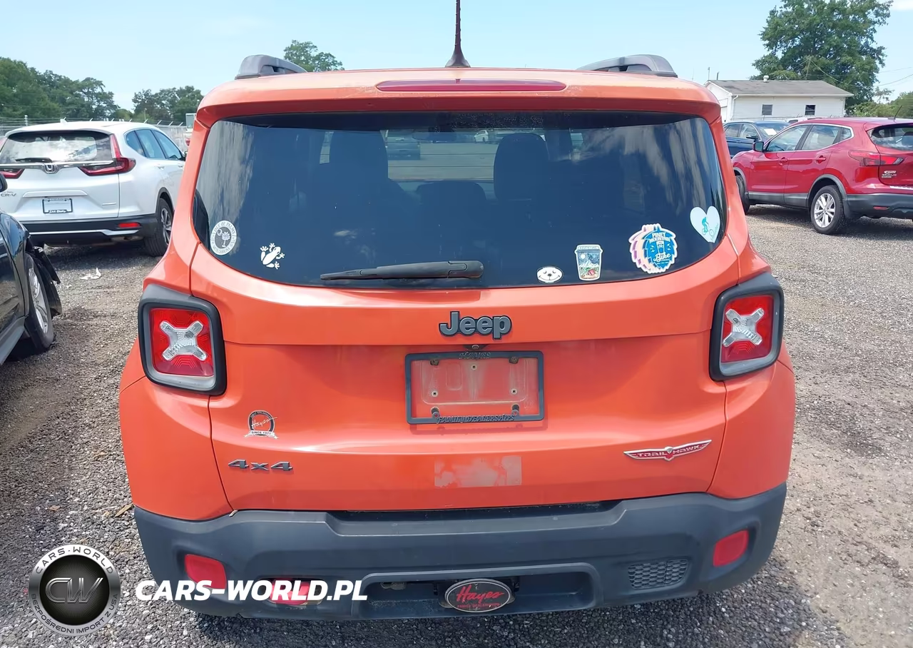 2015 Jeep Renegade Trailhawk VIN:ZACCJBCT4FPC25388 - 16