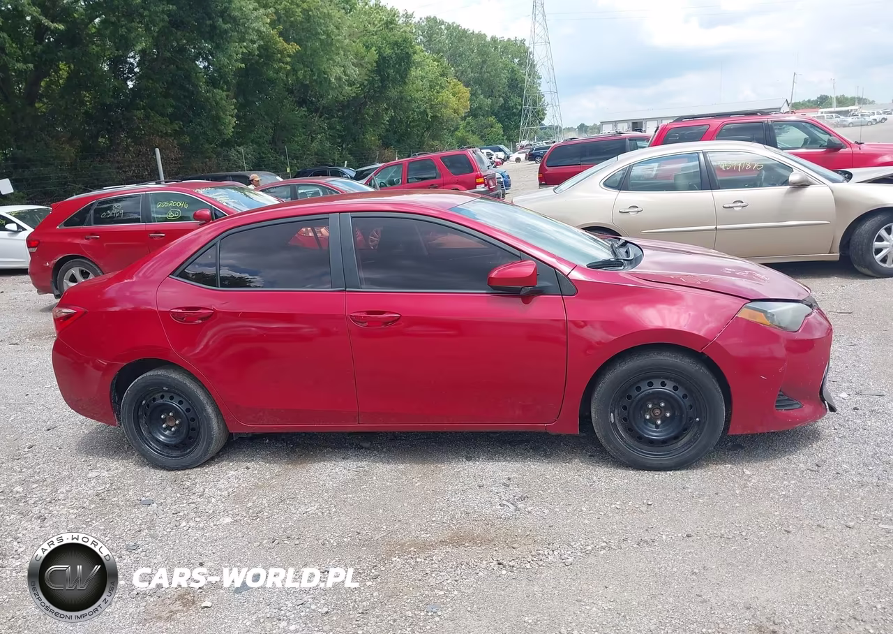 2019 Toyota Corolla Le VIN:2T1BURHE5KC175967 - 13