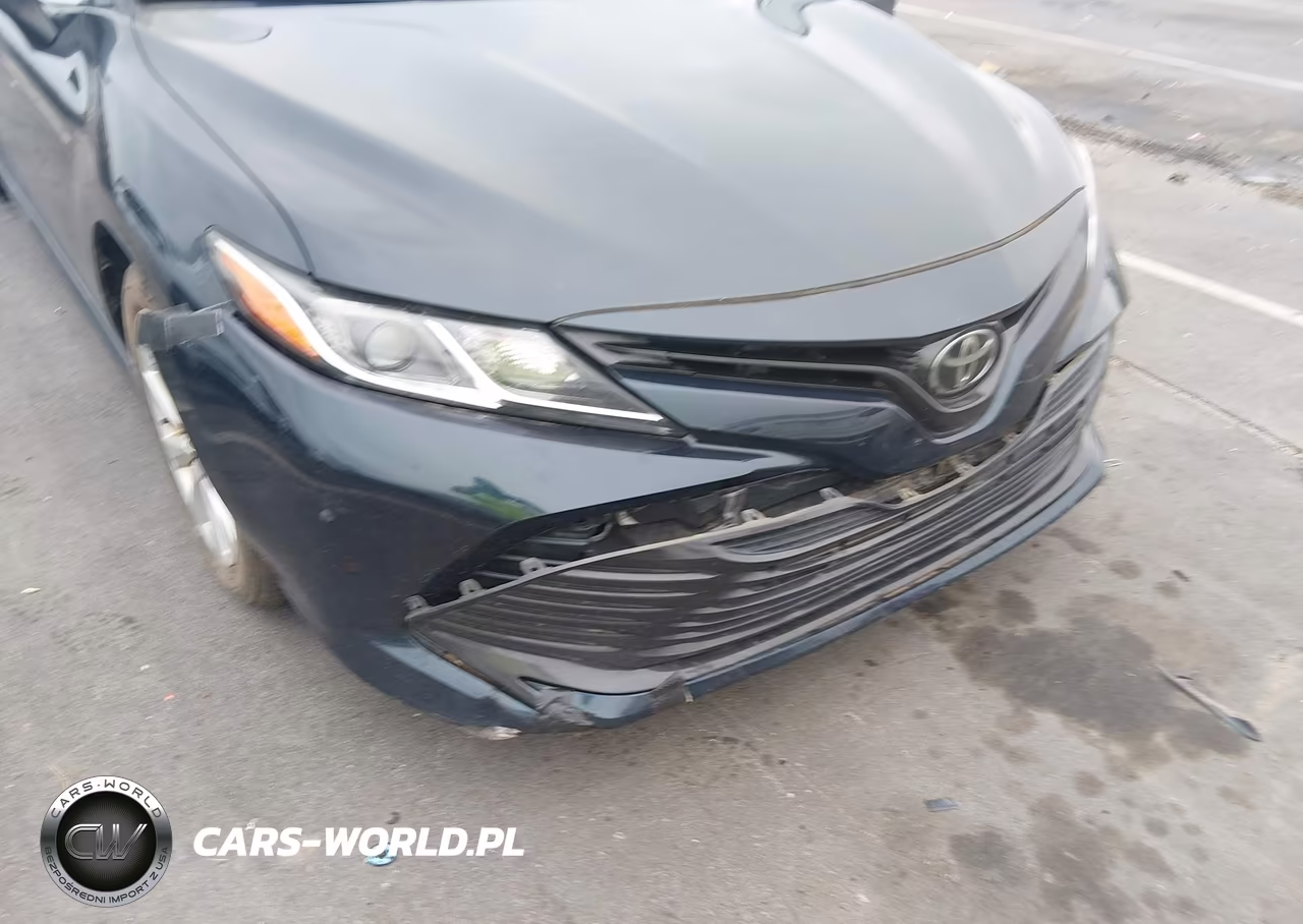 2018 Toyota Camry Le VIN:4T1B11HK2JU507392 - 12