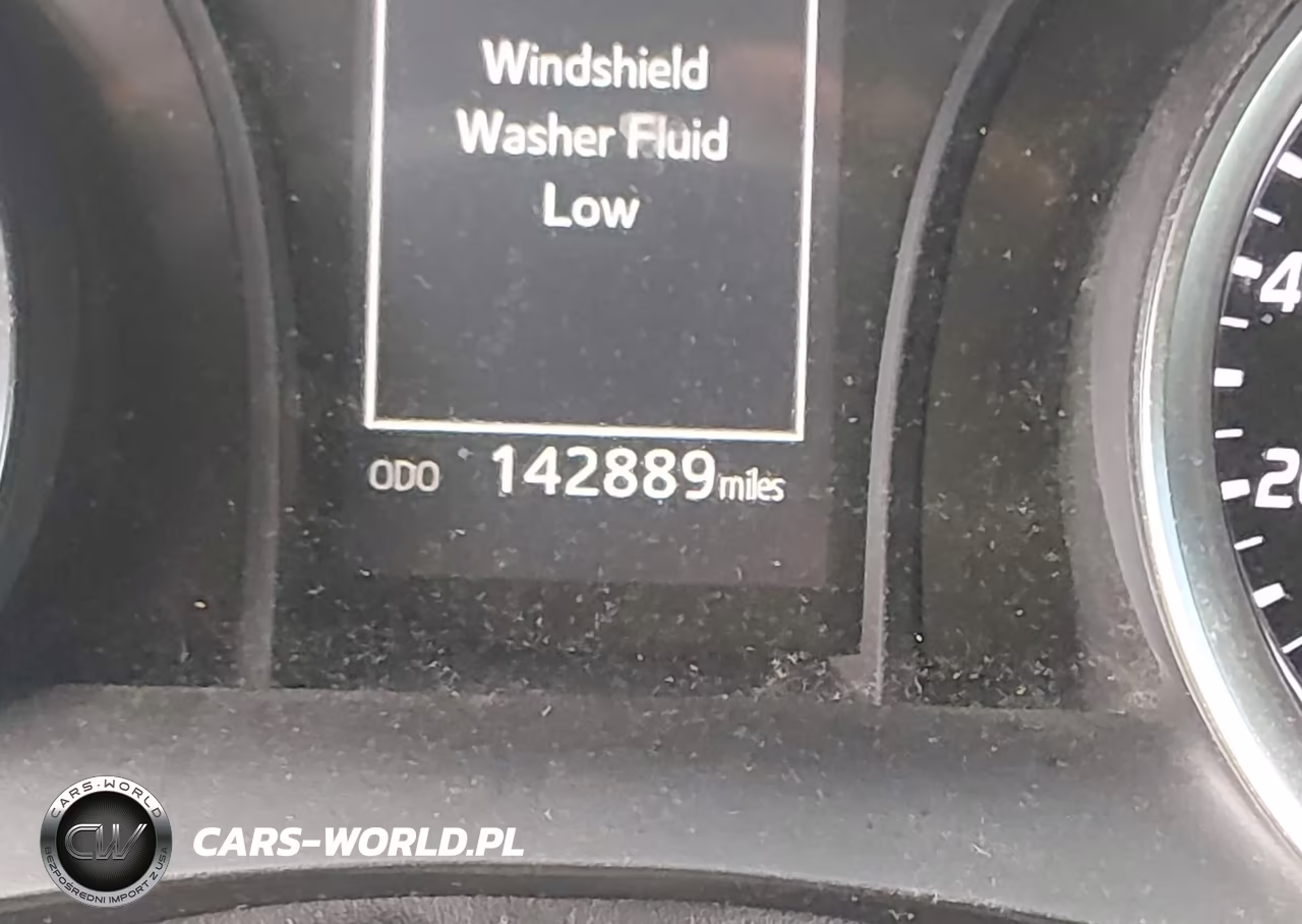 2018 Toyota Camry Le VIN:4T1B11HK2JU507392 - 16