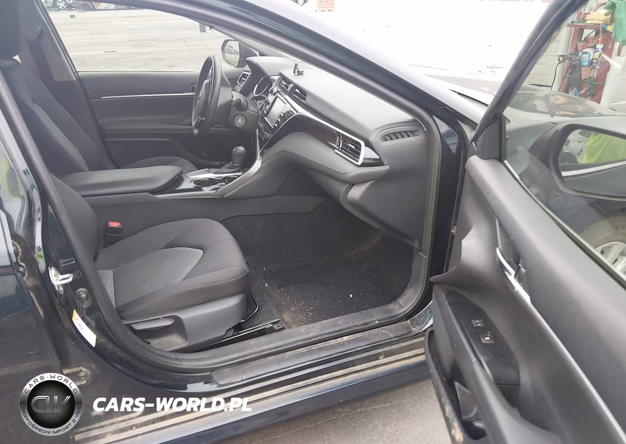 2018 Toyota Camry Le VIN:4T1B11HK2JU507392 - 5