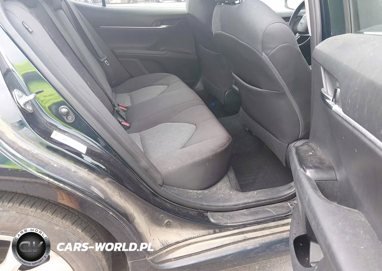 2018 Toyota Camry Le VIN:4T1B11HK2JU507392 - 8