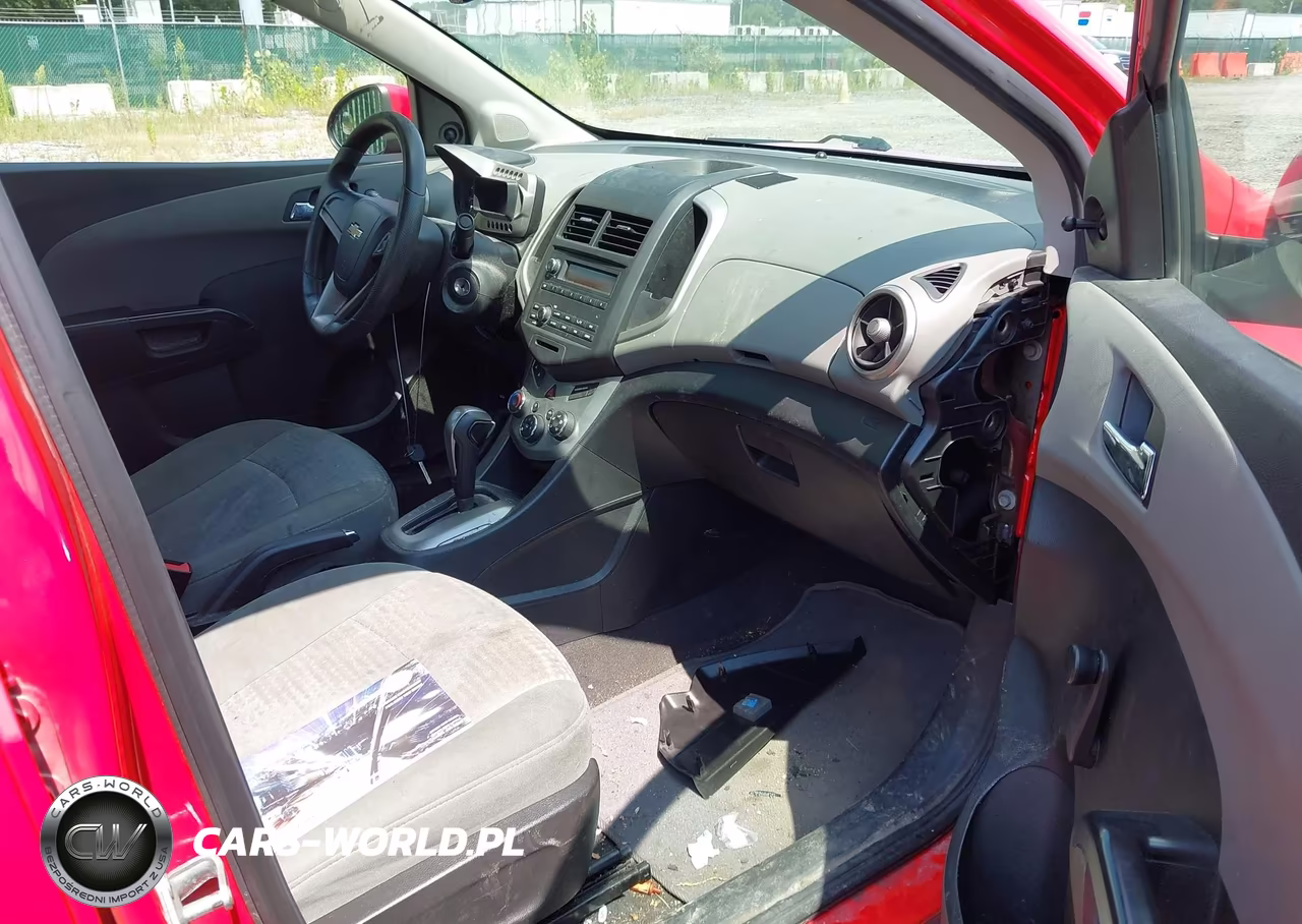 2014 Chevrolet Sonic Ls Auto VIN:1G1JA5SH5E4234824 - 5