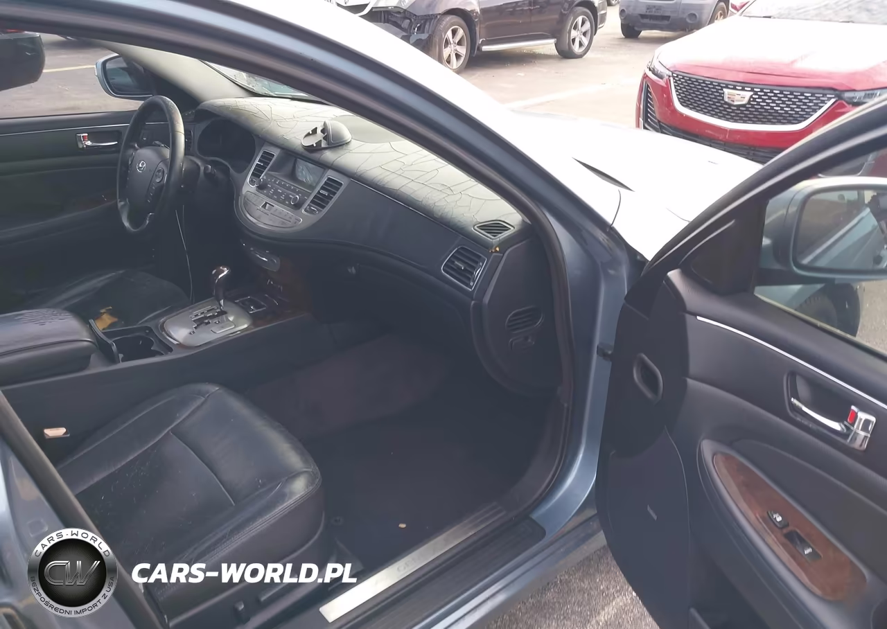 2010 Hyundai Genesis 3.8 VIN:KMHGC4DE4AU101177 - 5