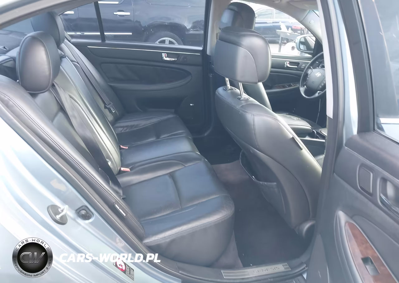 2010 Hyundai Genesis 3.8 VIN:KMHGC4DE4AU101177 - 8