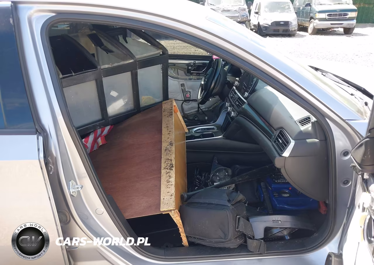 2022 Honda Accord Hybrid Sport VIN:1HGCV3F24NA022661 - 5