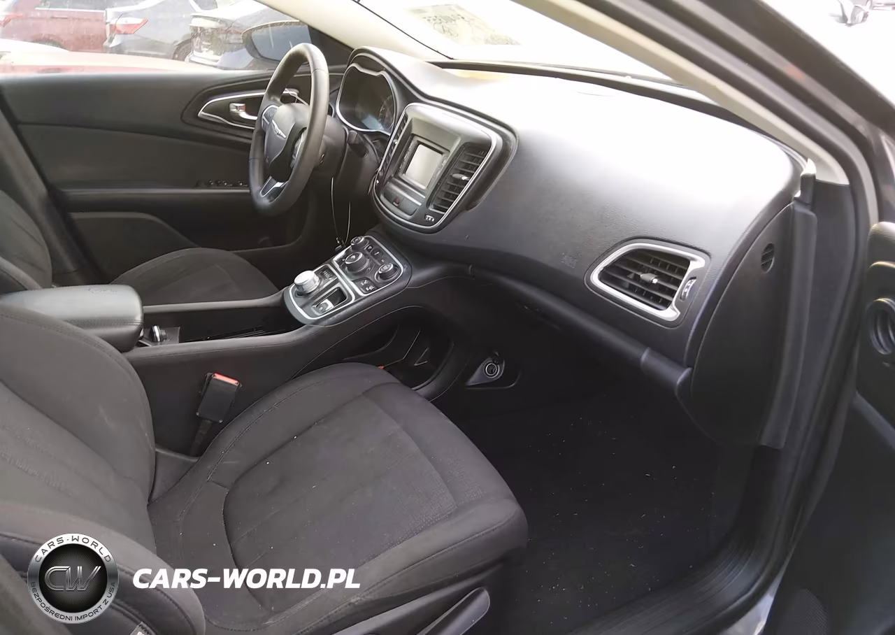 2015 Chrysler 200 Limited VIN:1C3CCCAB8FN661880 - 5