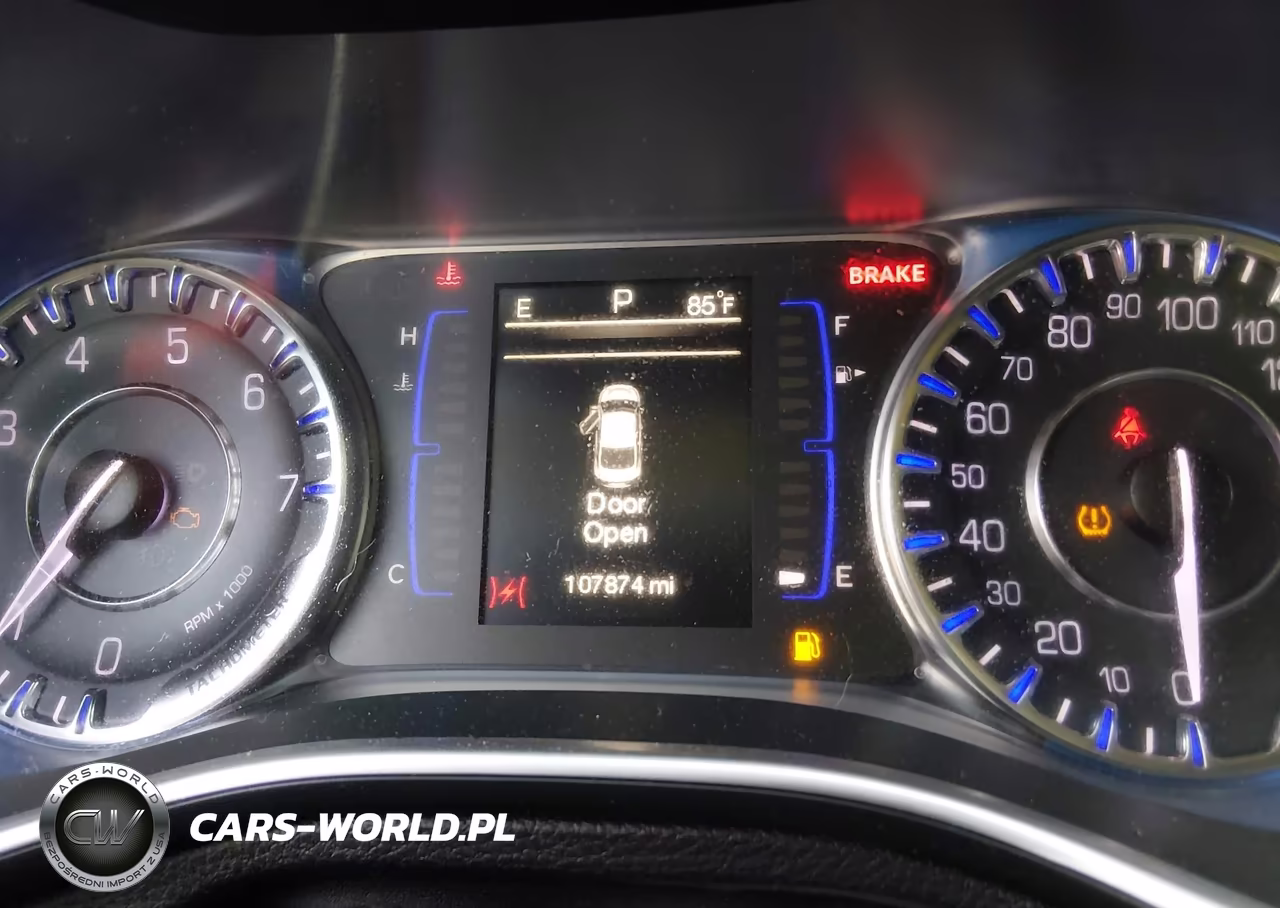 2015 Chrysler 200 Limited VIN:1C3CCCAB8FN661880 - 7