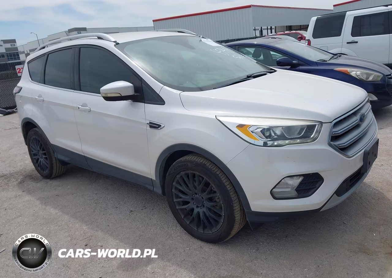 2017 Ford Escape Titanium – zdjęcie 1 z 16