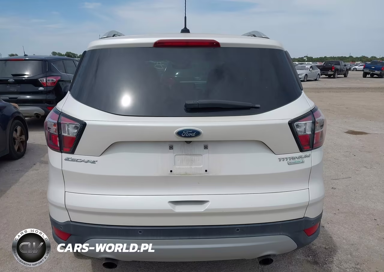 2017 Ford Escape Titanium VIN:1FMCU0J90HUD40098 - 16