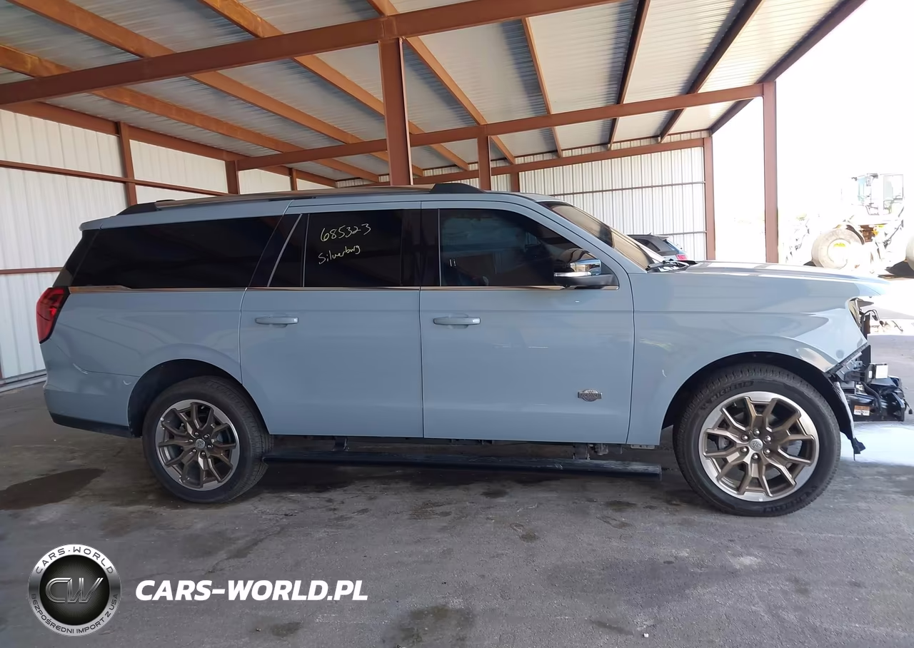 2025 Ford Expedition King Ranch Max VIN:1FMJK1P81SEA64209 - 13