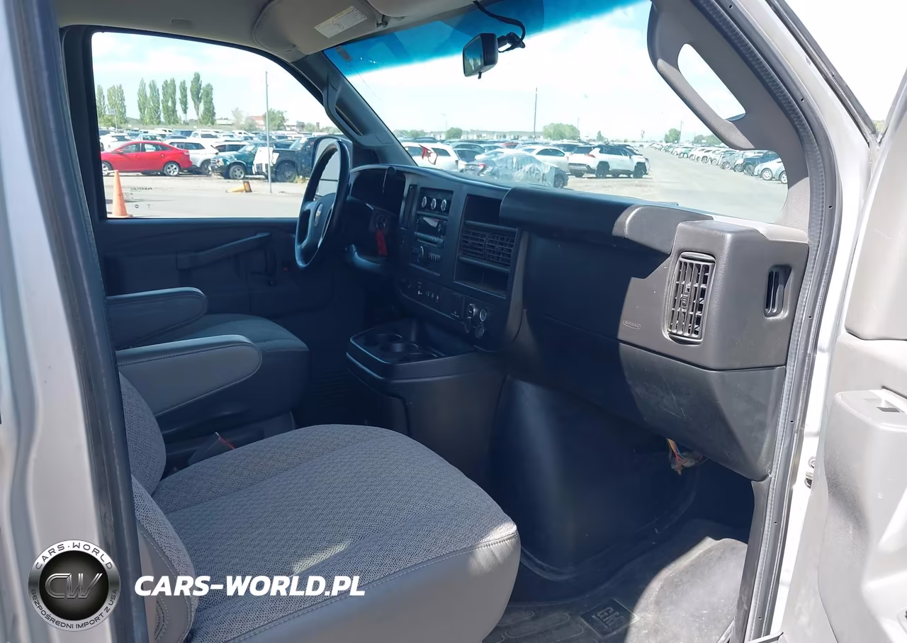 2019 Chevrolet Express 3500 Ls VIN:1GAZGNFG4K1292133 - 5