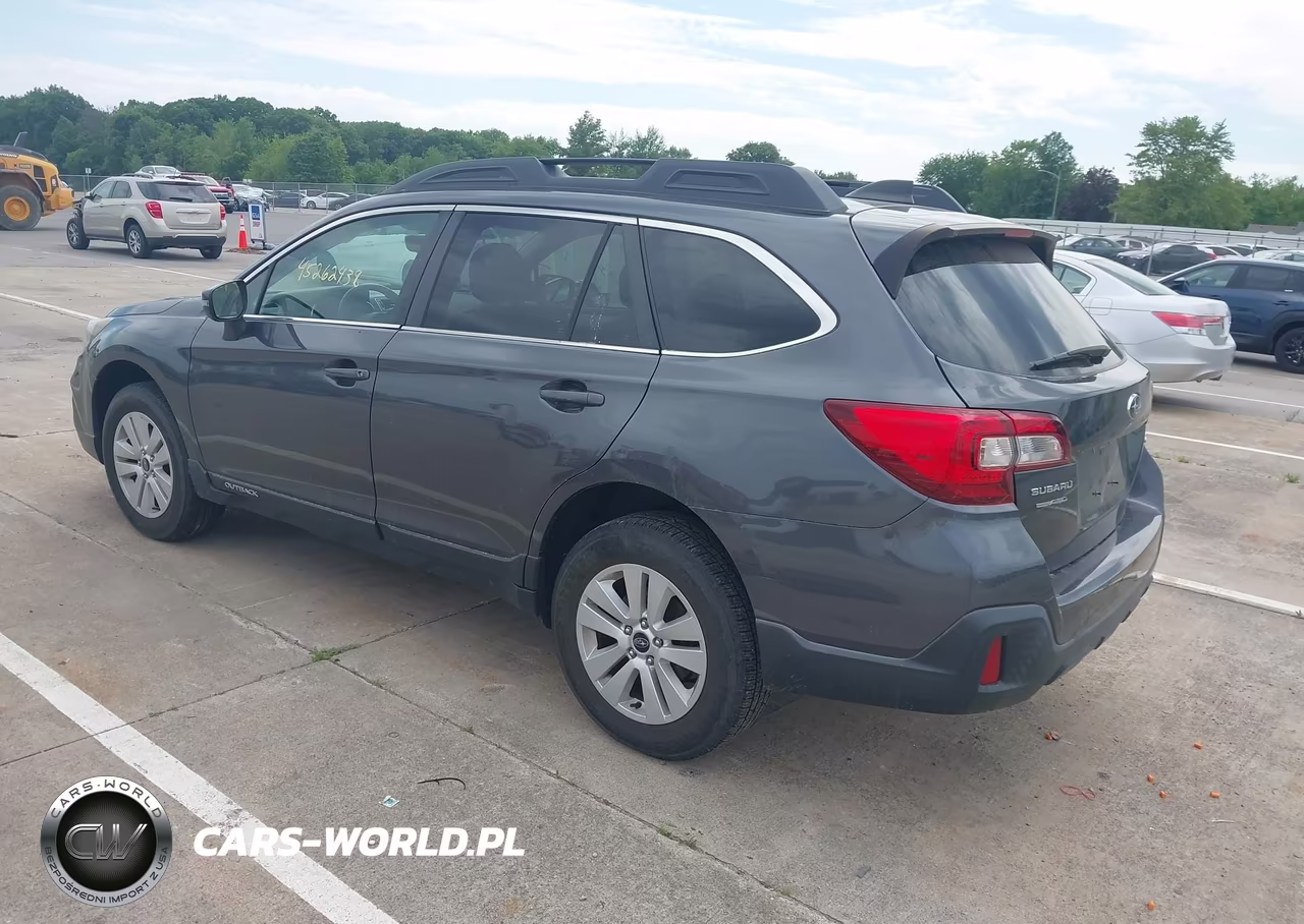 2019 Subaru Outback 2.5I Premium VIN:4S4BSAFC5K3350652 - 3