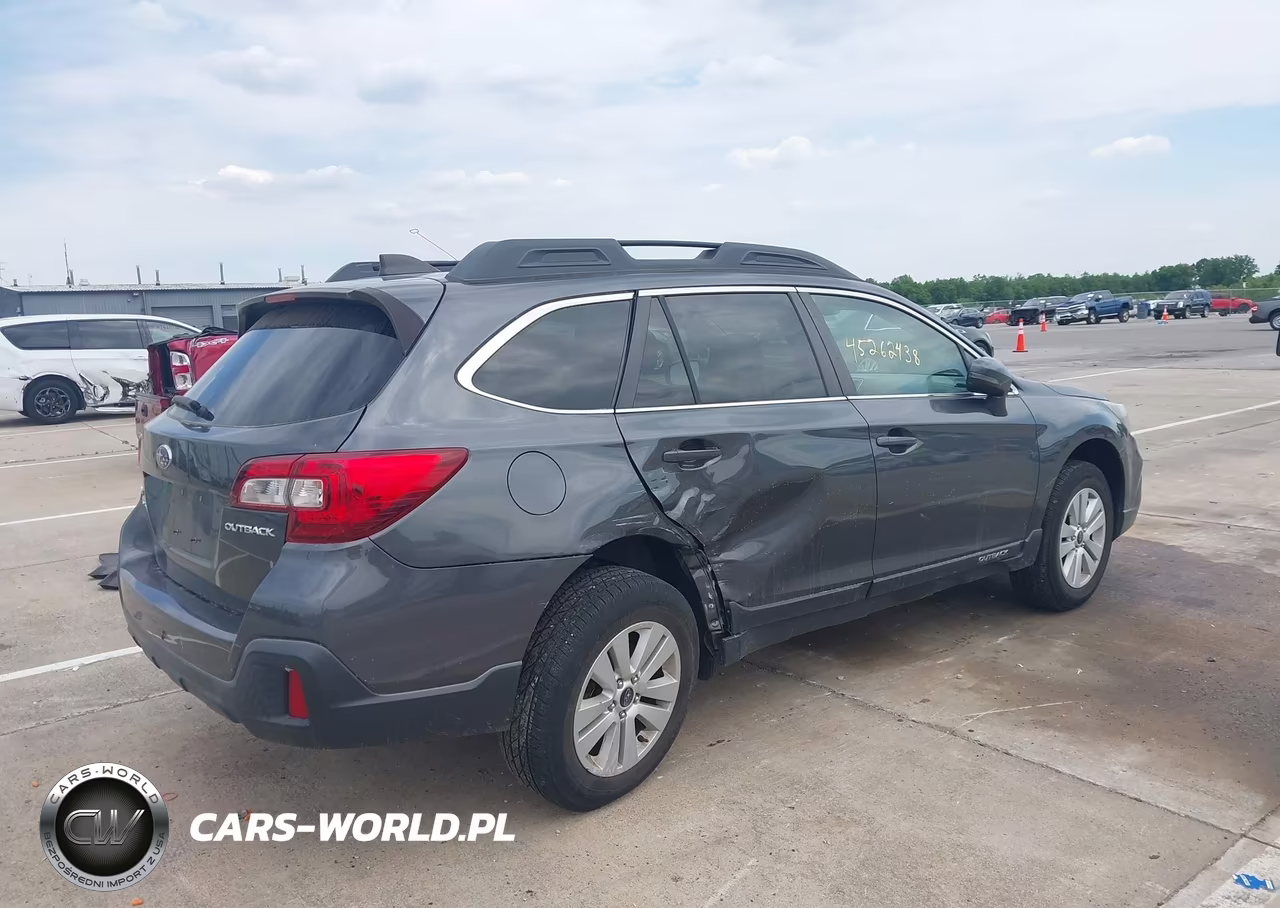 2019 Subaru Outback 2.5I Premium VIN:4S4BSAFC5K3350652 - 4