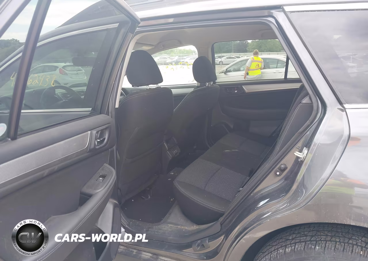 2019 Subaru Outback 2.5I Premium VIN:4S4BSAFC5K3350652 - 8