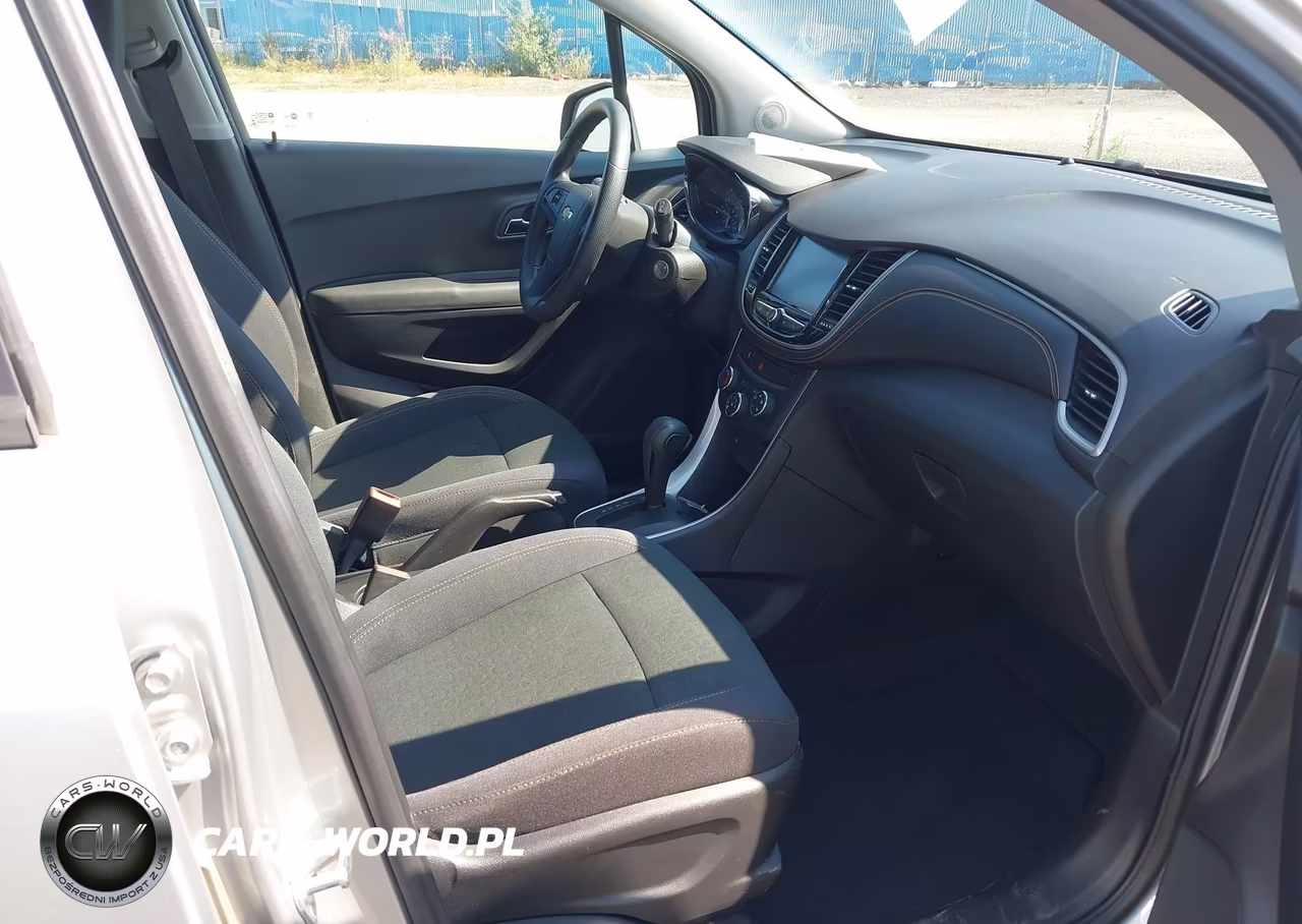 2017 Chevrolet Trax Ls VIN:3GNCJNSB7HL244708 - 5