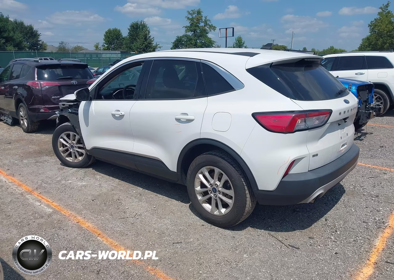 2021 Ford Escape Se VIN:1FMCU9G67MUA64272 - 3