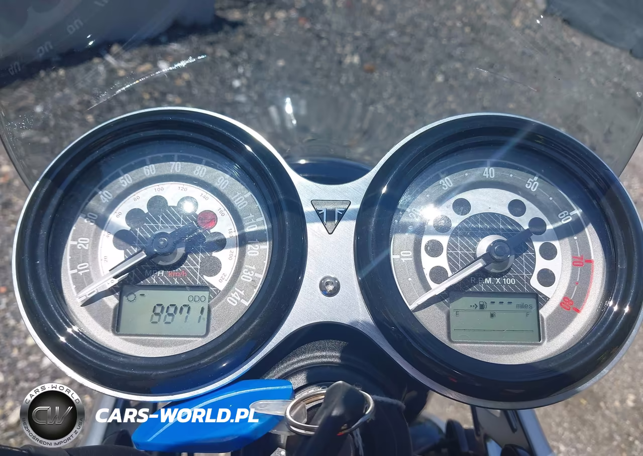 2020 Triumph Motorcycle Speed Twin VIN:SMTD54HF5LTAD8412 - 7