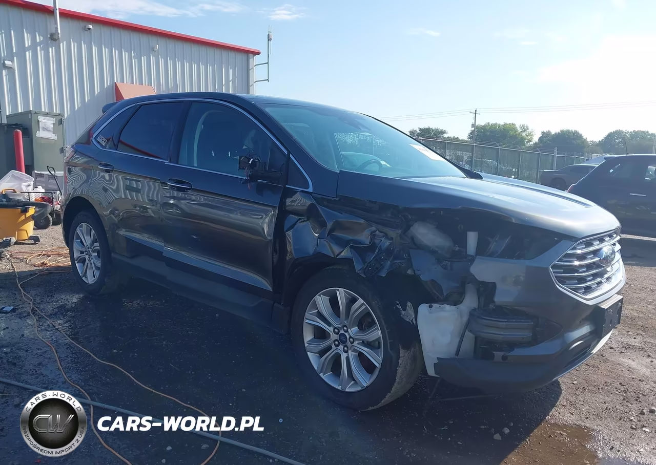 2020 Ford Edge Titanium