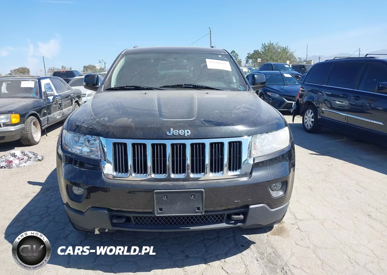 2013 Jeep Grand Cherokee Laredo VIN:1C4RJFAG6DC518458 - 12
