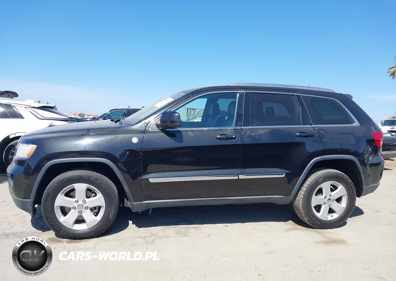 2013 Jeep Grand Cherokee Laredo VIN:1C4RJFAG6DC518458 - 14