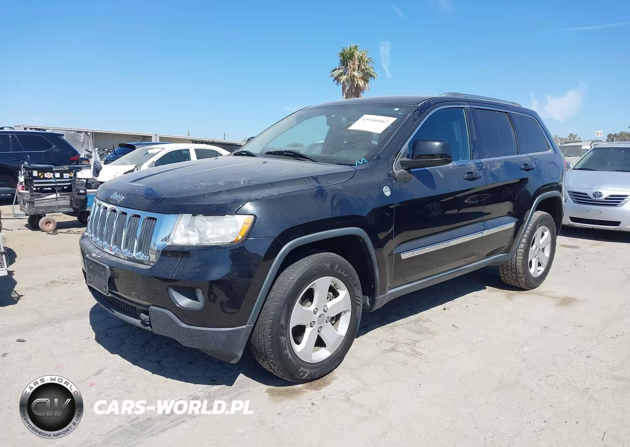 2013 Jeep Grand Cherokee Laredo VIN:1C4RJFAG6DC518458 - 2
