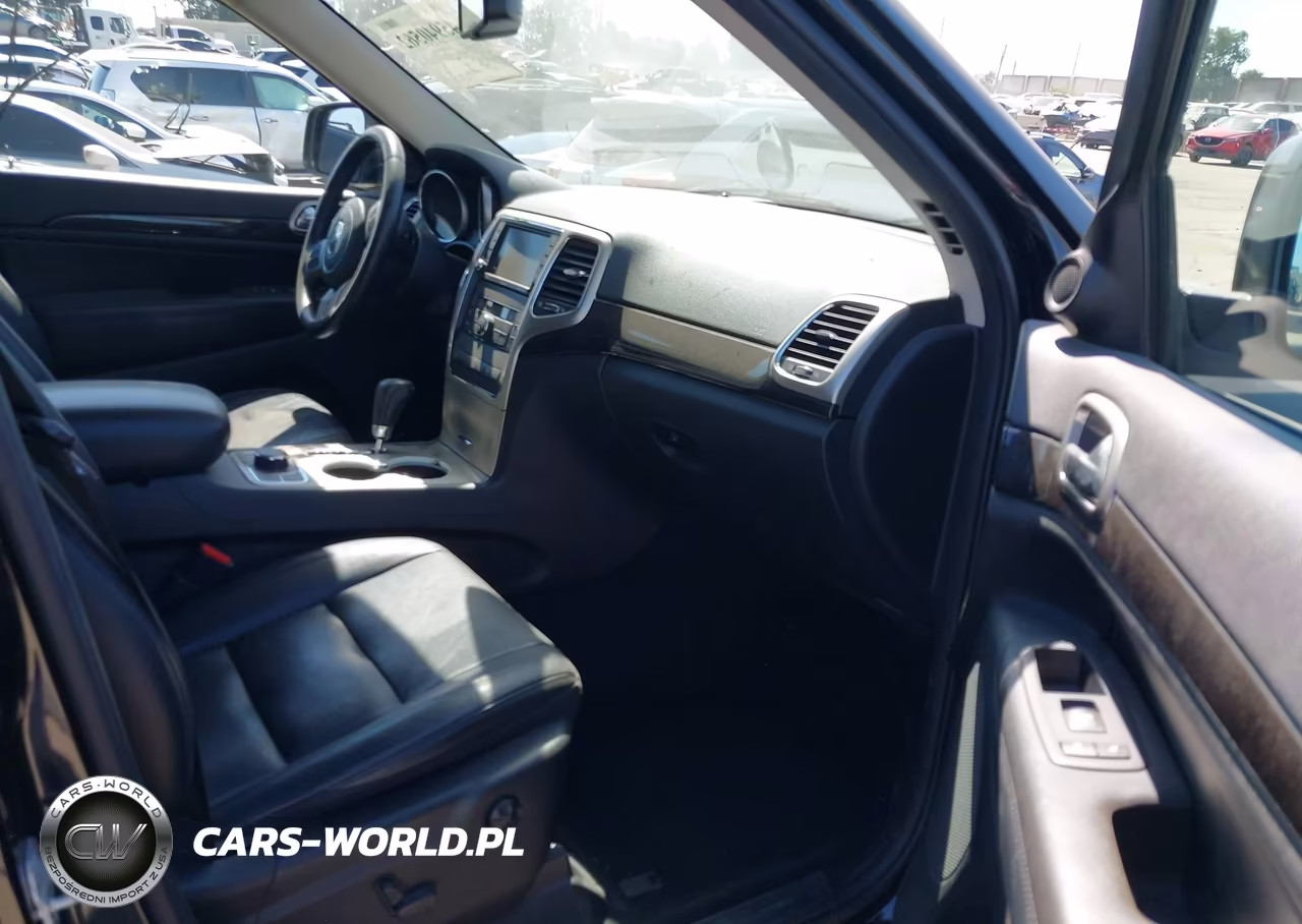 2013 Jeep Grand Cherokee Laredo VIN:1C4RJFAG6DC518458 - 5