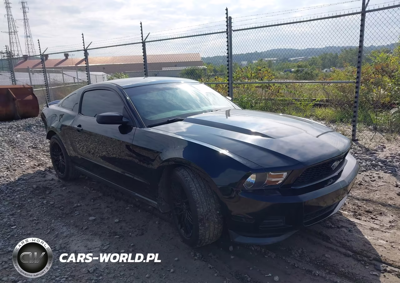 2012 Ford Mustang V6