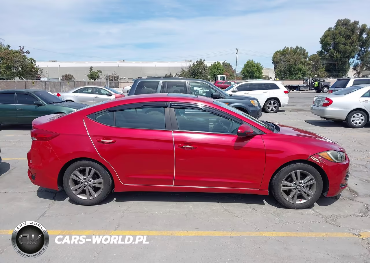 2018 Hyundai Elantra Value Edition VIN:5NPD84LF7JH354121 - 13