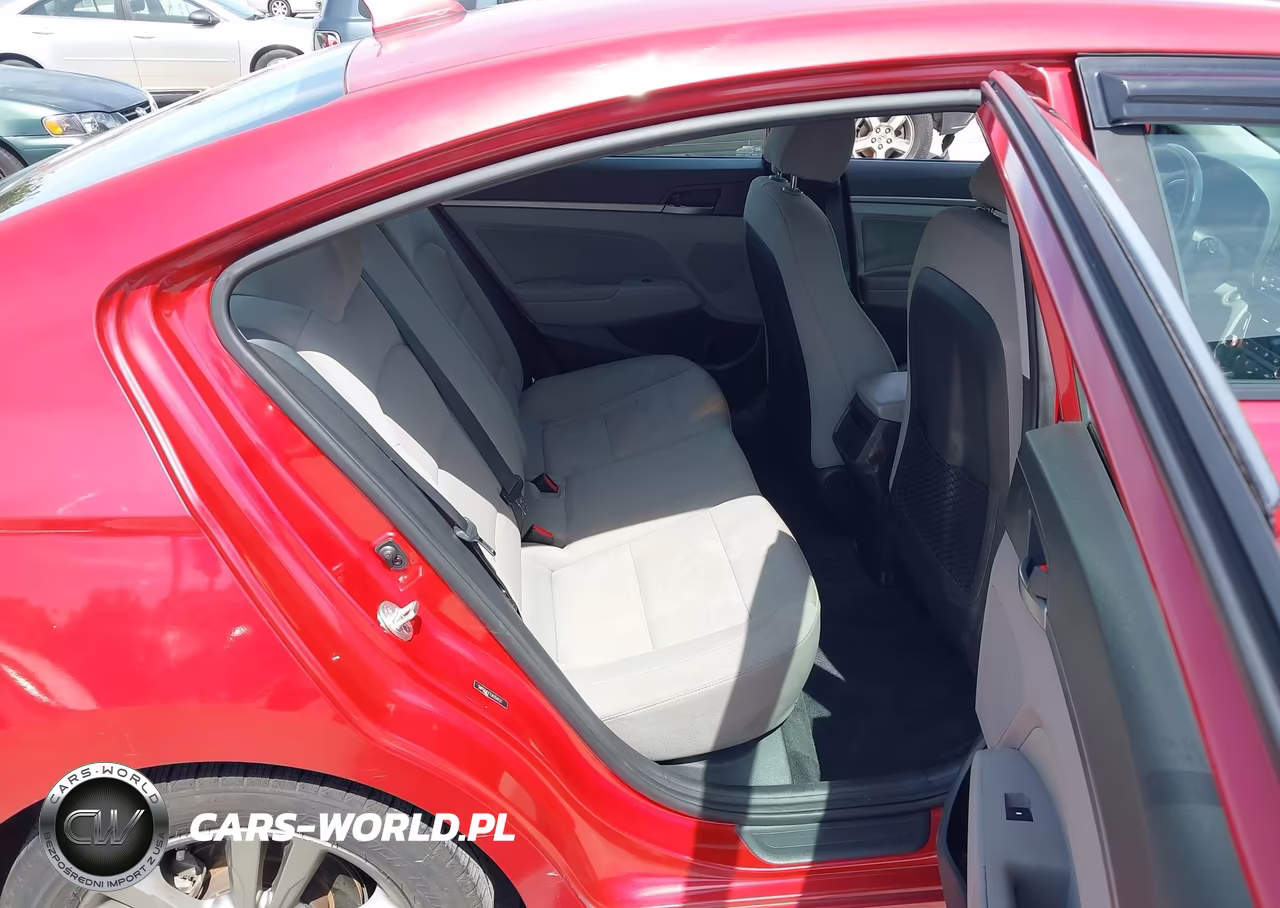 2018 Hyundai Elantra Value Edition VIN:5NPD84LF7JH354121 - 8