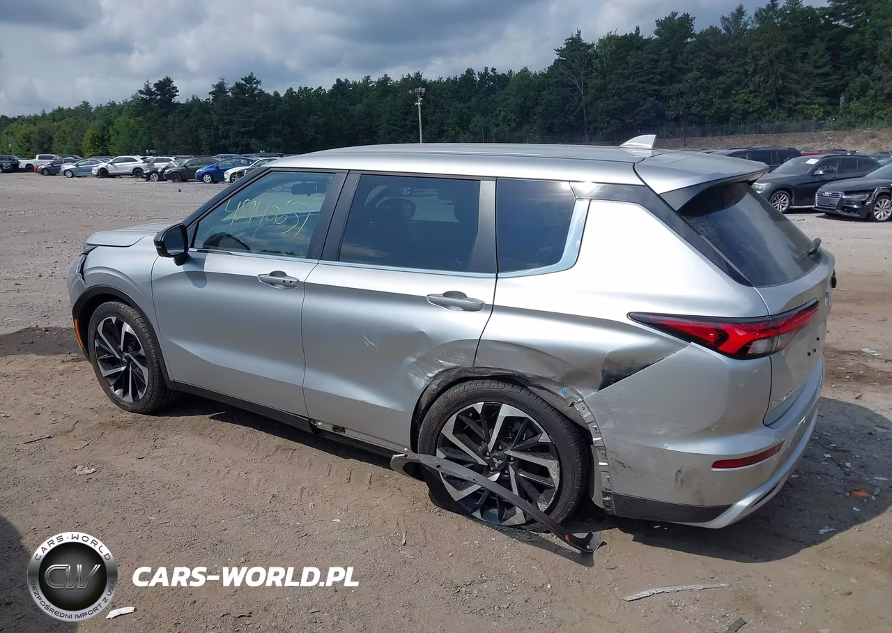 2022 Mitsubishi Outlander Black Edition S-Awc-Se 2.5 S-Awc-Se Launch Edition S-Awc VIN:JA4J4UA84NZ067539 - 3