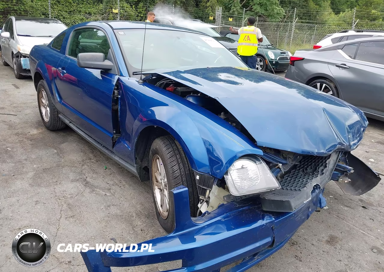 2008 Ford Mustang V6 Deluxe – zdjęcie 1 z 16