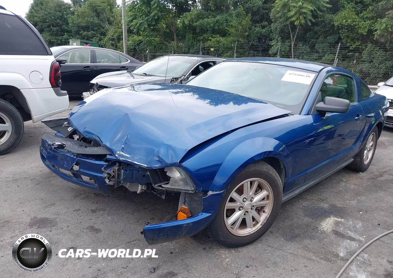 2008 Ford Mustang V6 Deluxe VIN:1ZVHT80N785147075 - 2