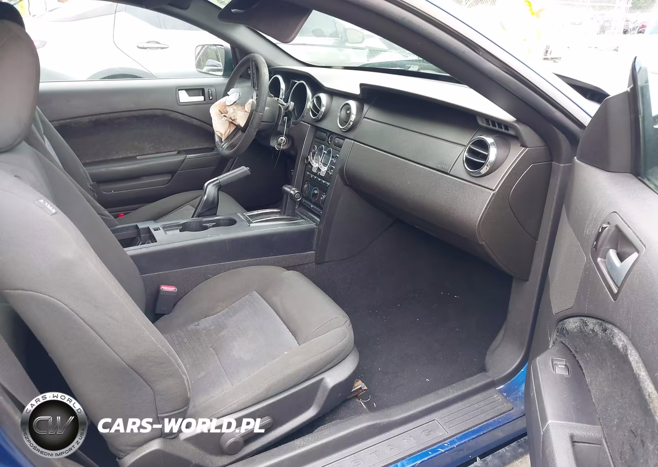 2008 Ford Mustang V6 Deluxe VIN:1ZVHT80N785147075 - 5