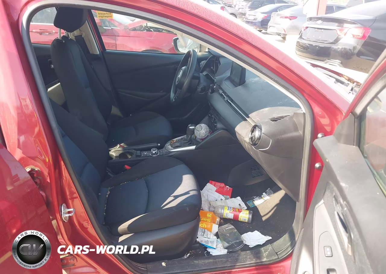 2019 Toyota Yaris L VIN:3MYDLBYV1KY520576 - 5