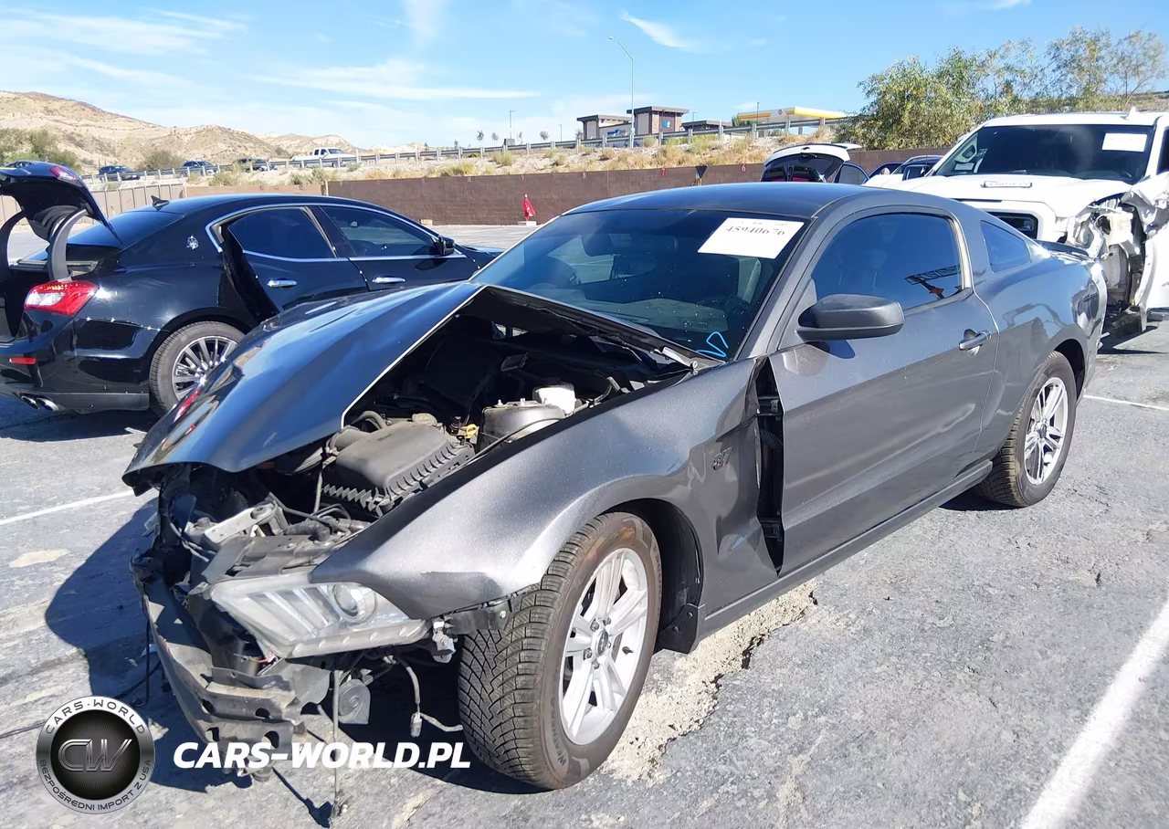 2014 Ford Mustang V6 VIN:1ZVBP8AMXE5333317 - 2