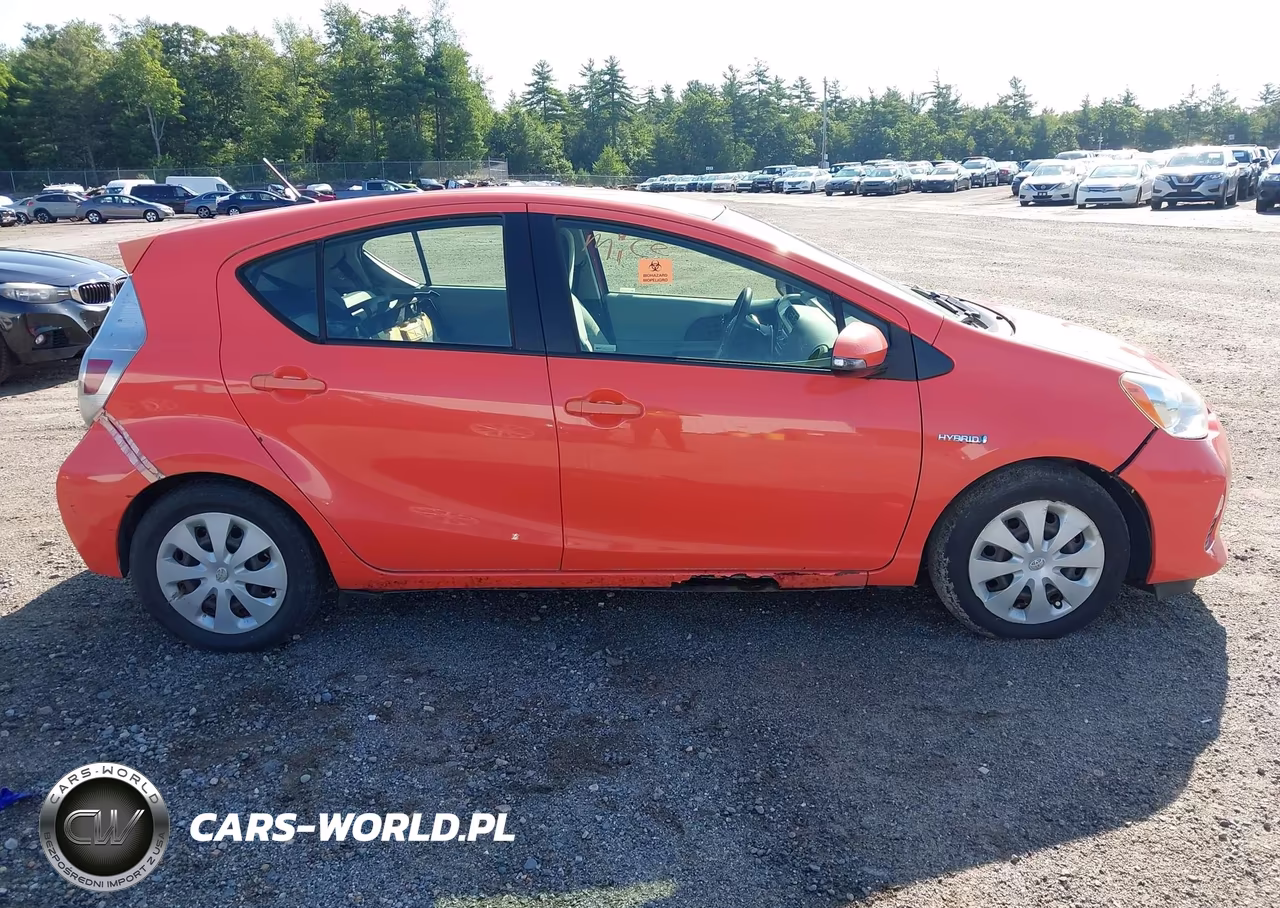 2012 Toyota Prius C One VIN:JTDKDTB37C1013901 - 6