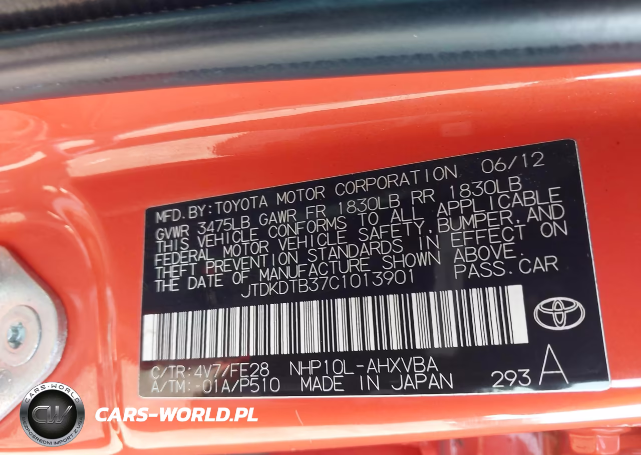 2012 Toyota Prius C One VIN:JTDKDTB37C1013901 - 9