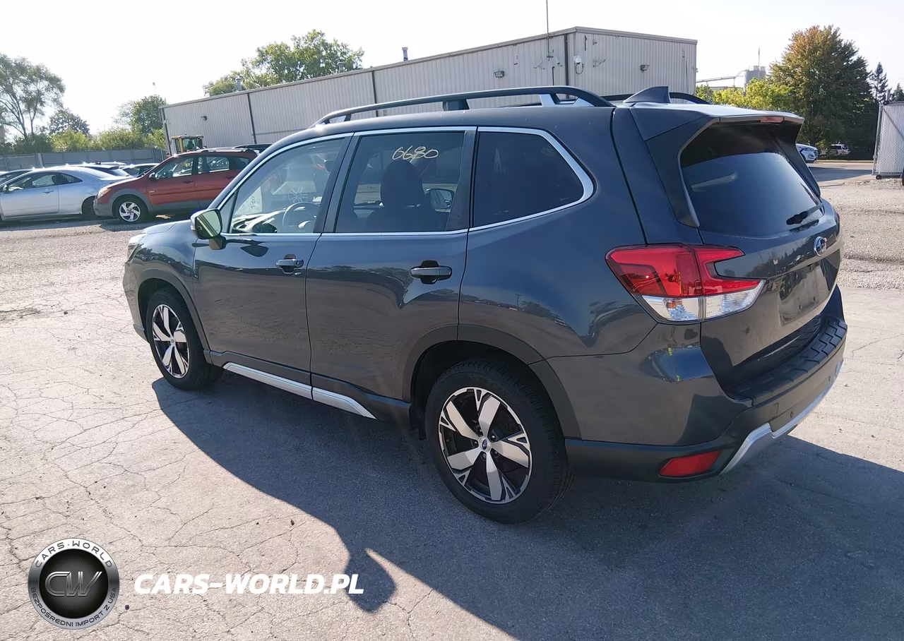 2020 Subaru Forester Touring VIN:JF2SKAXCXLH465594 - 3