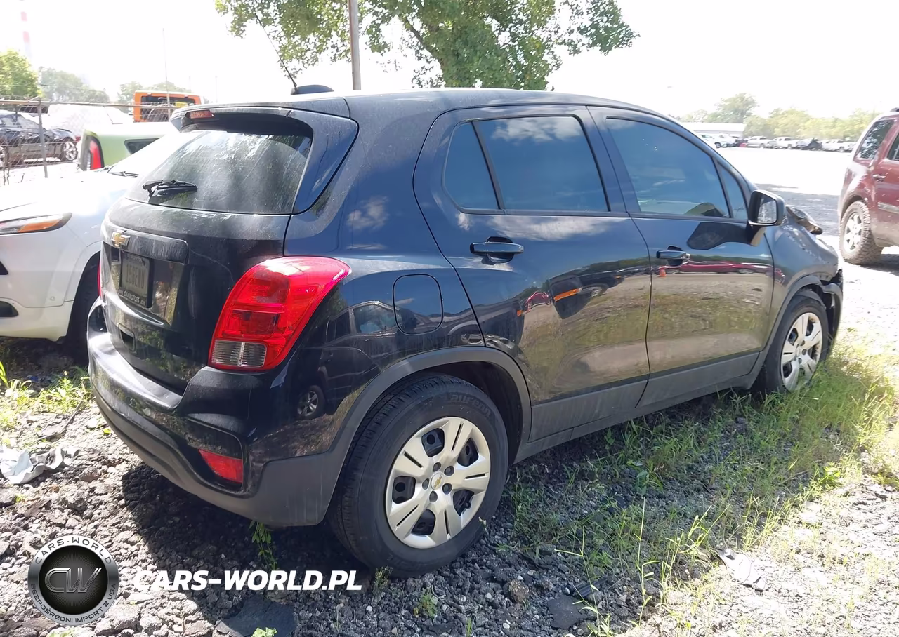 2018 Chevrolet Trax Ls VIN:3GNCJKSB8JL206294 - 4