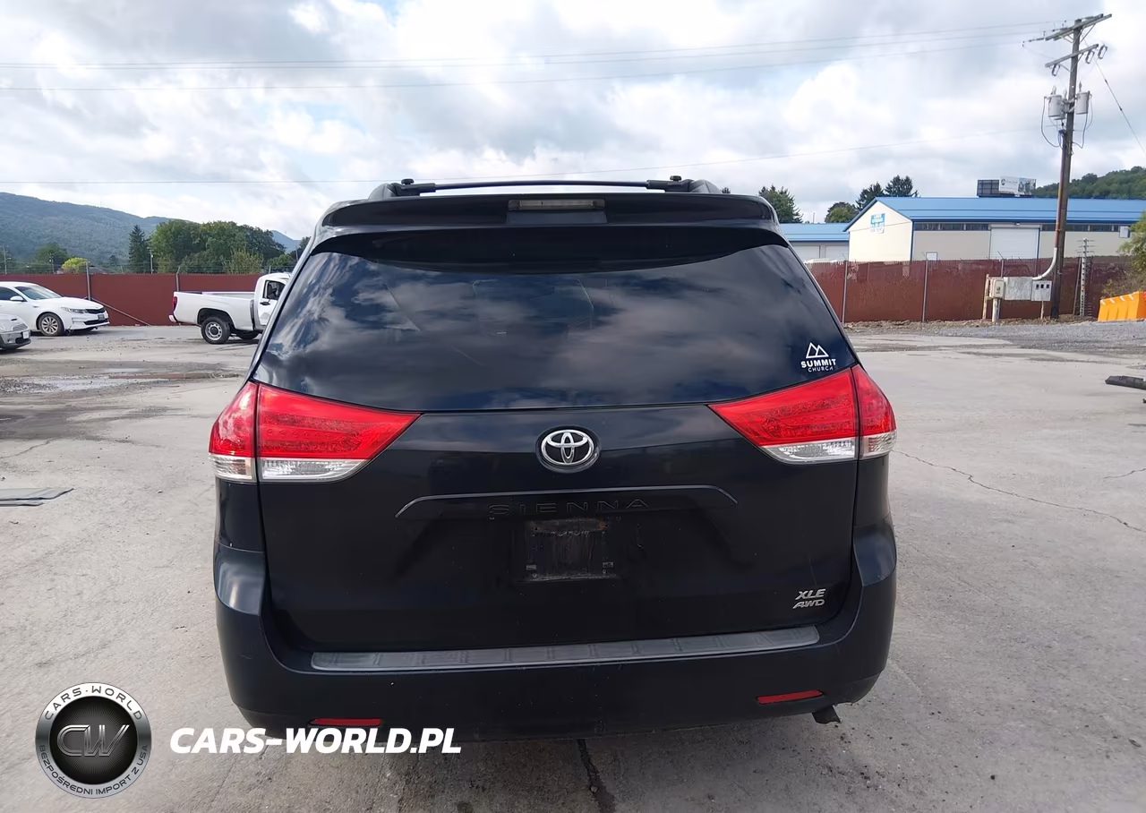 2011 Toyota Sienna Xle VIN:5TDDK3DC8BS026900 - 17