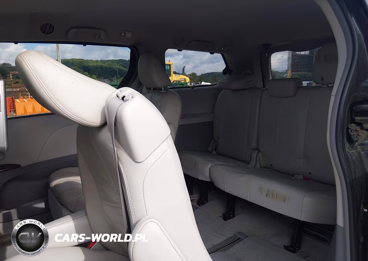 2011 Toyota Sienna Xle VIN:5TDDK3DC8BS026900 - 8