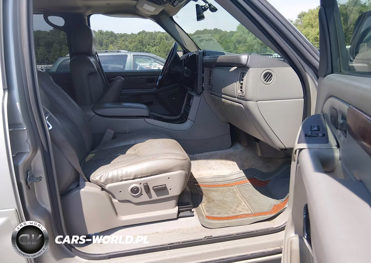 2005 Cadillac Escalade Standard VIN:1GYEK63N15R209920 - 5