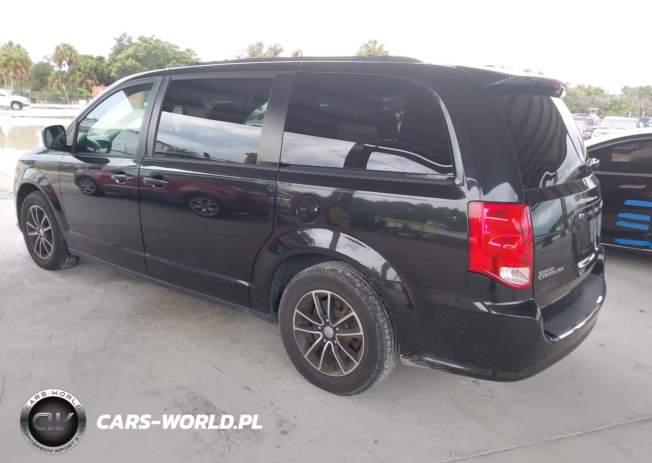 2018 Dodge Grand Caravan Gt VIN:2C4RDGEG0JR325359 - 3